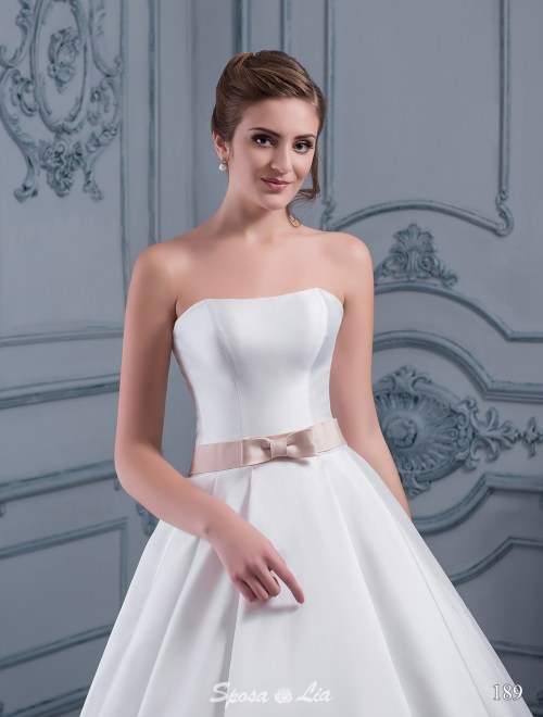 https://www.sposa-lia.com/images/stories/virtuemart/product/189       (2).jpg